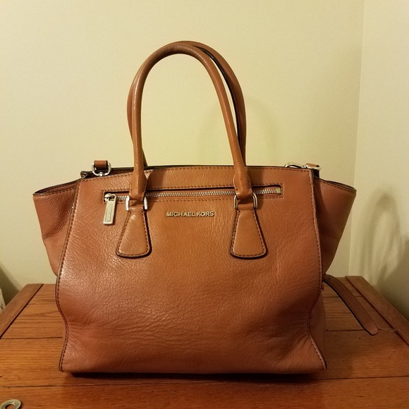 MICHAEL Michael Kors Handbags - MICHAEL Michael Kors Leather Bag